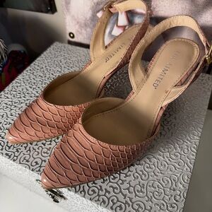 The Limited Snakeskin Embossed Slingback Pumps 2-1/2” Heel New w/o Box